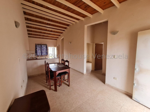 Imagen 4 de 30 de Casa En Venta En La Piedad Cabudare Lara, Conjunto Privado Con Vigilancia Las 24 Horas Del Dia, Numero De Contacto Teléfono: (0.4.2.4.5.9.3.7.5.4.2), Rent-a-house Centro Occidente Mls Código: 22-24898