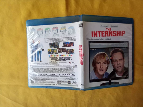 D V D Video - The Internship - Vince Vaughn / Owen Wilson