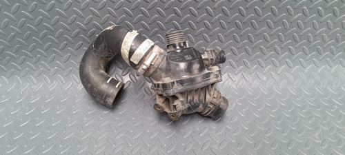 Toma De Agua Termostato Bmw 530i 2008 3.0 V6 Automático (Usado)