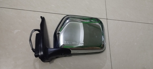 Retrovisor Izquierdo Toyota Hilux 2005