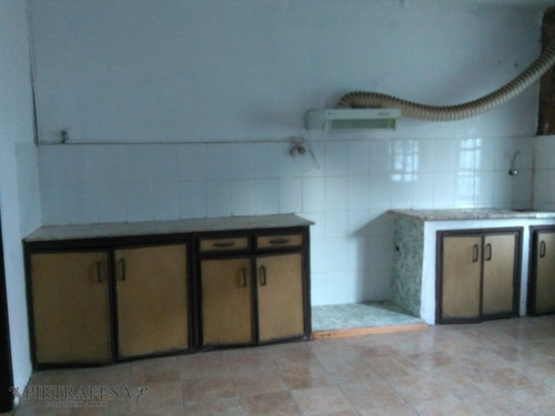 Imagen 5 de 19 de Casa En Venta Con Renta - 2 Dormitorios - 1 Baño - Andres Gomez - Malvin