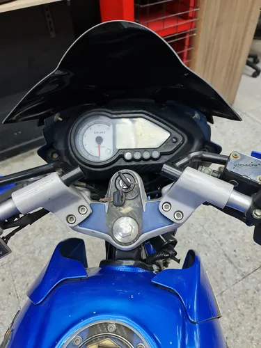 Bajaj Pulsar 180 2011