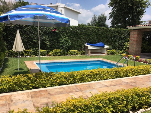 Imagen 2 de 14 de Venta De Casa Con Alberca Impecable
