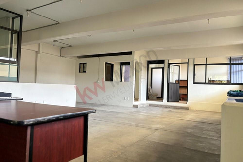 Edificio En Venta Para Inversión; Ideal Para Oficinas, Talleres, Departamentos, Clínica, Escuel...