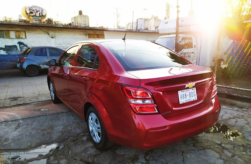 Imagen 3 de 8 de Chevrolet Sonic 2017 1.6 Ls Mt