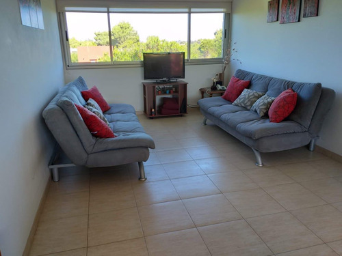 Venta Departamento 2 Dormitorios Las Gaviotas Con Cochera