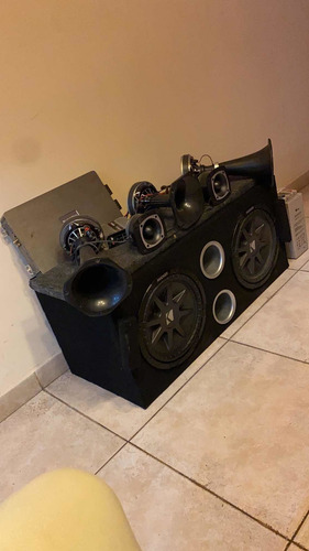Imagen 1 de 8 de Combo Completo De Música Para Auto