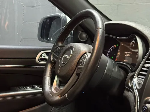 Jeep Grand Cherokee 3.7 3.6 Edición 75 Aniversario 4x2 At