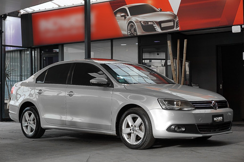Imagen 2 de 16 de Volkswagen Vento 2.5 2011