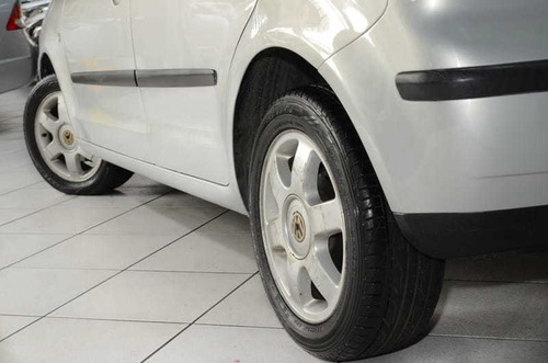 Volkswagen Polo 1.6 Mi 4p