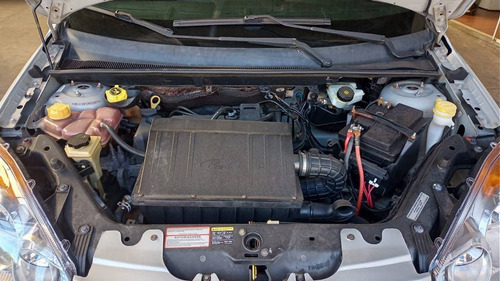 Imagem 6 de 8 de Ford Fiesta 1.6 Mpi Sedan 8v Flex 4p Manual