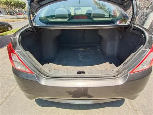 Nissan Versa 1.6 Advance Mt