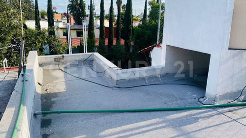 Casa En Venta En Conjunto La Rivera Cerca De Periferico Y Udlap