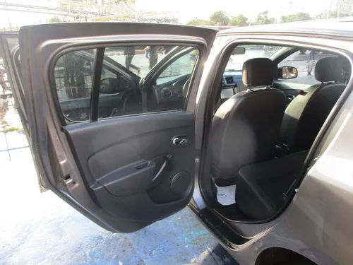 Renault Sandero 1600cc Mt Aa