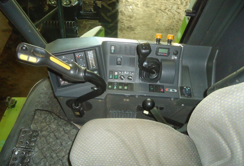 Imagen 4 de 13 de Vdo Cosechadora Claas 350 Mega 25 Pies 4x4 Excelente Estado.