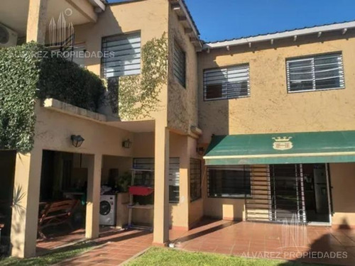Imagen 1 de 18 de Casa Venta Ituzaingo Zona Oeste