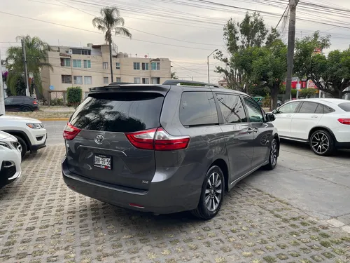 Toyota Sienna 3.5 Xle Piel At