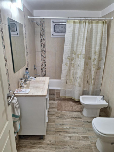 Casa En Venta - 3 Dormitorios 3 Baños - Cochera - 800mts2 - San Vicente