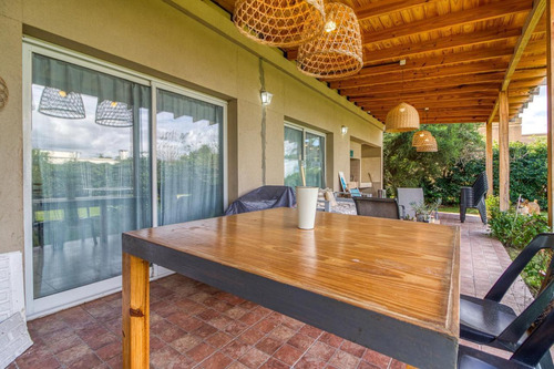 Casa En Venta, 5 Ambientes, En Haras Santa Maria, Loma Verde, Escobar