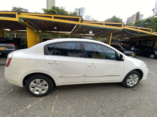 Nissan Sentra 2.0
