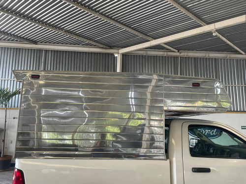 Camper Termico Para Ram 1500 En Acero Inoxidable
