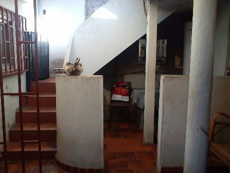 Imagen 3 de 12 de Casa Para 2 Familias En Venta En Lanus Este