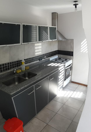 Entrada Independiente, Jardín En Esquina, Estar Comedor, Cocina, Dos Dormitorios, Equipado
