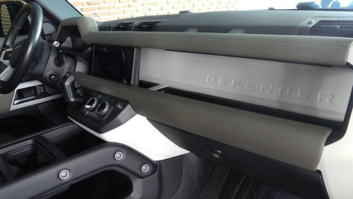 Imagem 10 de 15 de Land Rover Defender 2.0 P300 Gasolina 110 Se Awd