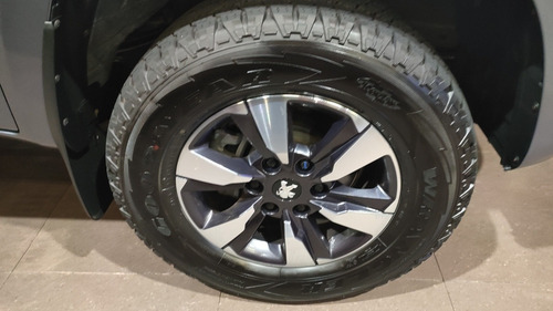 Imagen 7 de 8 de Peugeot Landtrek Allure 4p 2.4thp 210hp Aut 6vel 4x2 2022