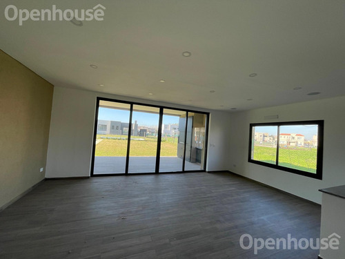 Oportunidad De Casa En El Barrio De San Pablo Impecable!!!!!