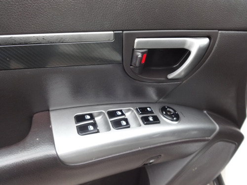 Imagen 10 de 20 de Hyundai Santa Fe Gls 2.4 Aut 4x4 Full Cuero Techo 2010