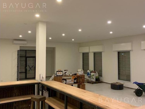 Venta Galpón Comercial - Luján - Pilar