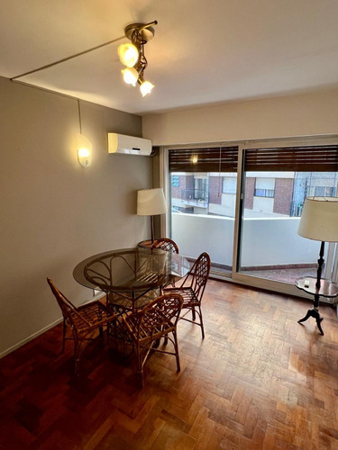 Departamento De 3 Ambientes En Excelente Zona De Martinez
