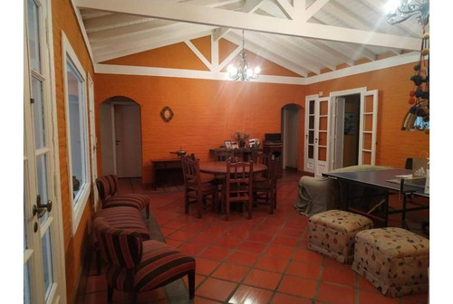 Imagen 3 de 26 de Casa - Barrio Parque Leloir