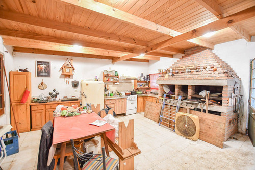 Imagen 9 de 12 de Casa 2 Dormitorios En Venta La Plata
