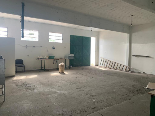 Lote - Galpón En Zona Comercial - Av Hipolito Yrigoyen - Burzaco