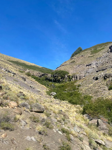A 20 Km De Antuco/ Camino Internacional Pichachén