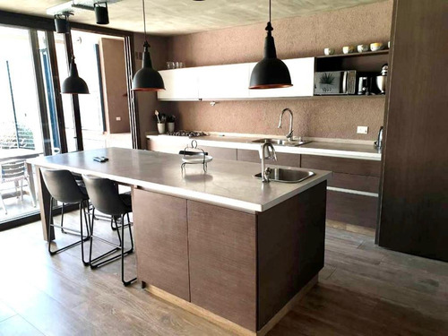 Imagen 2 de 8 de Venta Casa De 5 Ambientes Impecable! Ramos Mejía.