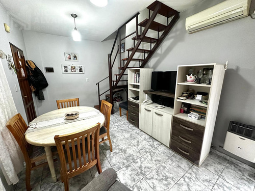 Dúplex 3 Ambientes Con Gran Patio, En Venta, Ramos Mejía Sur. Apto Crédito