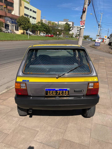 Imagem 4 de 8 de Fiat Uno