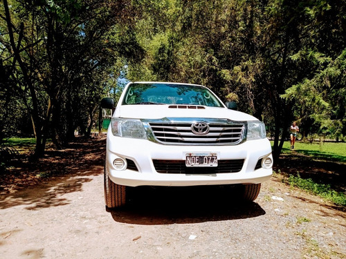 Toyota Hilux 2.5 Cd Dx Pack 120cv 4x4 2014
