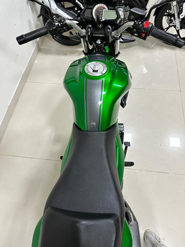 Imagen 17 de 25 de Benelli Tnt 15 Usada = 0km Permutas Dni 12/18