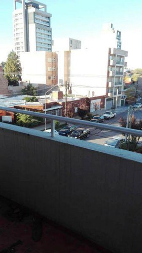 Venta Depto Céntrico 2 Dorm. C/ Cochera, Neuquén