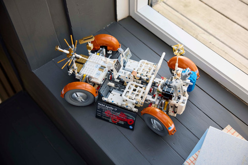 LEGO® Technic™ Vehículo de Exploración Lunar NASA Apollo 42182; Modelo de róver, set para adultos, regalo coleccionable del espacio exterior para fans de la ciencia; 18+