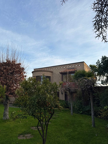 Venta Casa Dentro Condominio Ada Gabriela Mis (102321)