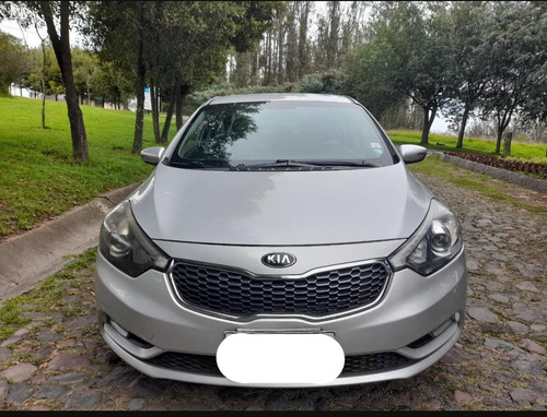 Kia Cerato R Full