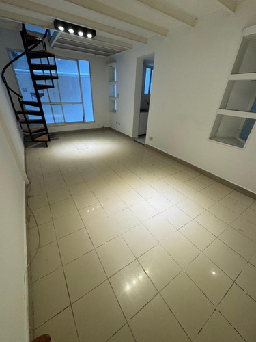 Venta Departamento Almagro Tipo Duplex 2 Ambientes Patio Gascon