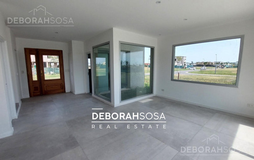 Casa En Venta Puertos Del Lago-escobar-5 Ambientes-maschwitz-escobar
