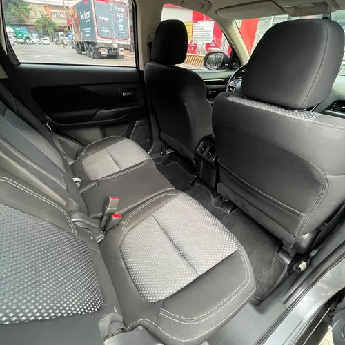 Mitsubishi Outlander Kaiteki Full 2.4l 4x4 2022