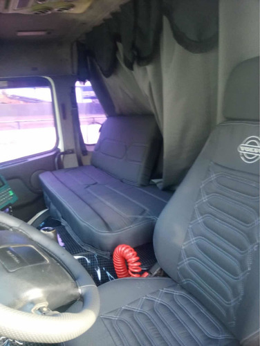 Imagem 3 de 12 de Volvo Fm 12